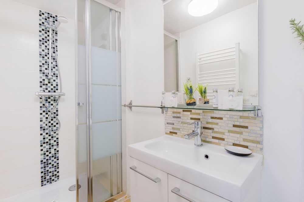 Cosy Studio For 2 People - Jardin Du Luxembourg Parigi Esterno foto
